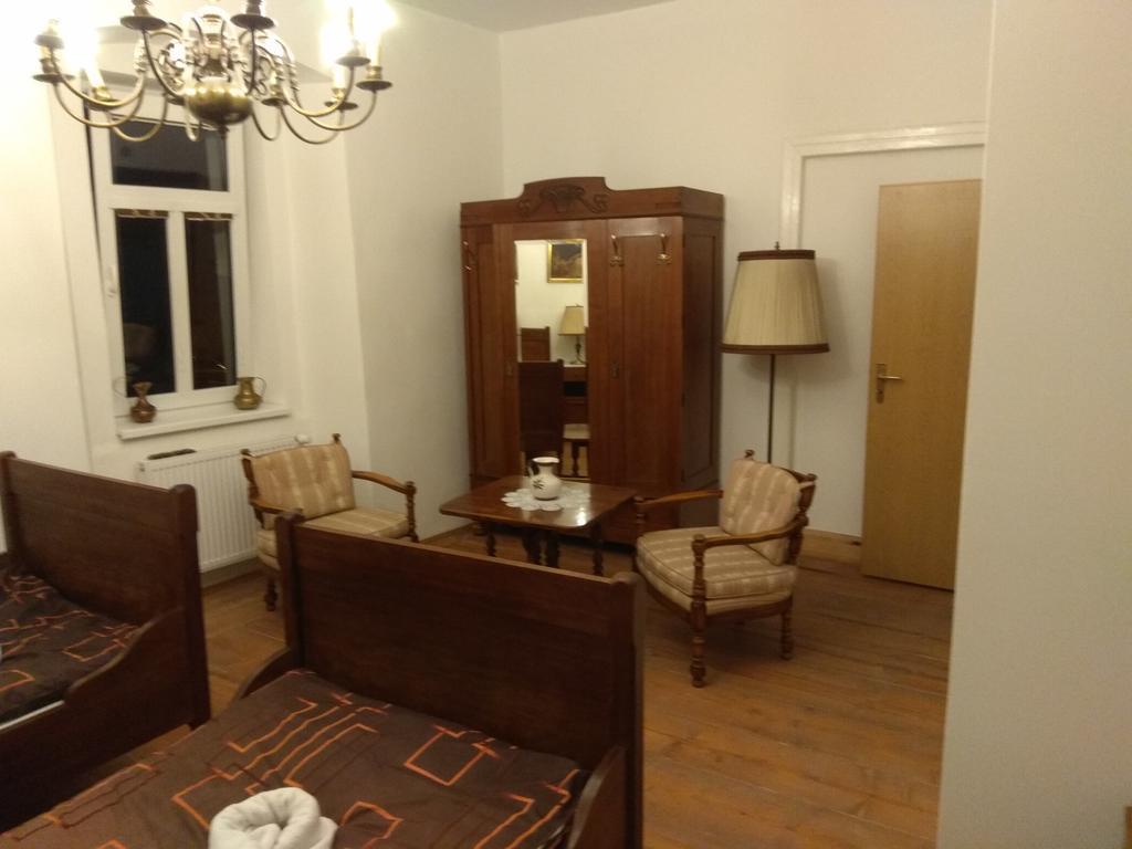 Penzion U Cermaka Ostrov Kültér fotó