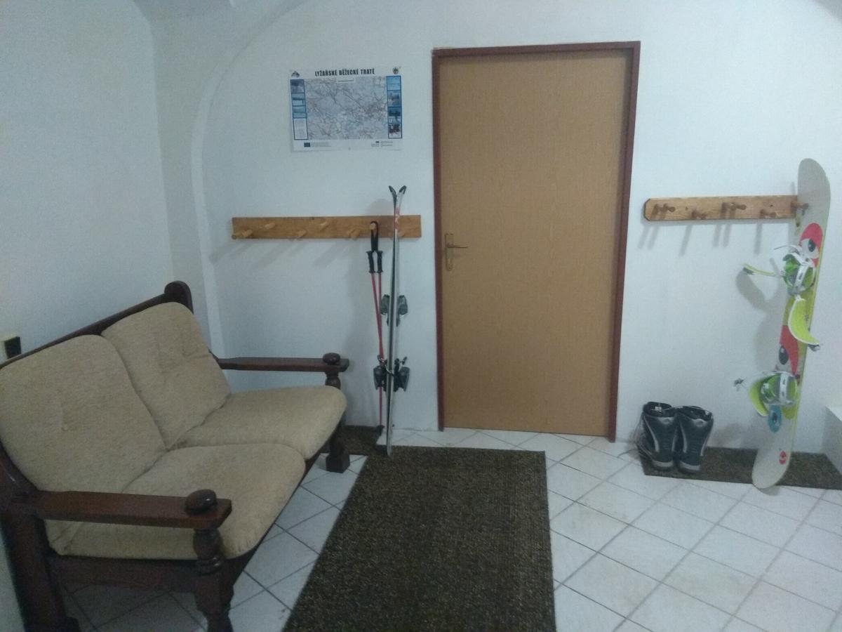 Penzion U Cermaka Ostrov Kültér fotó
